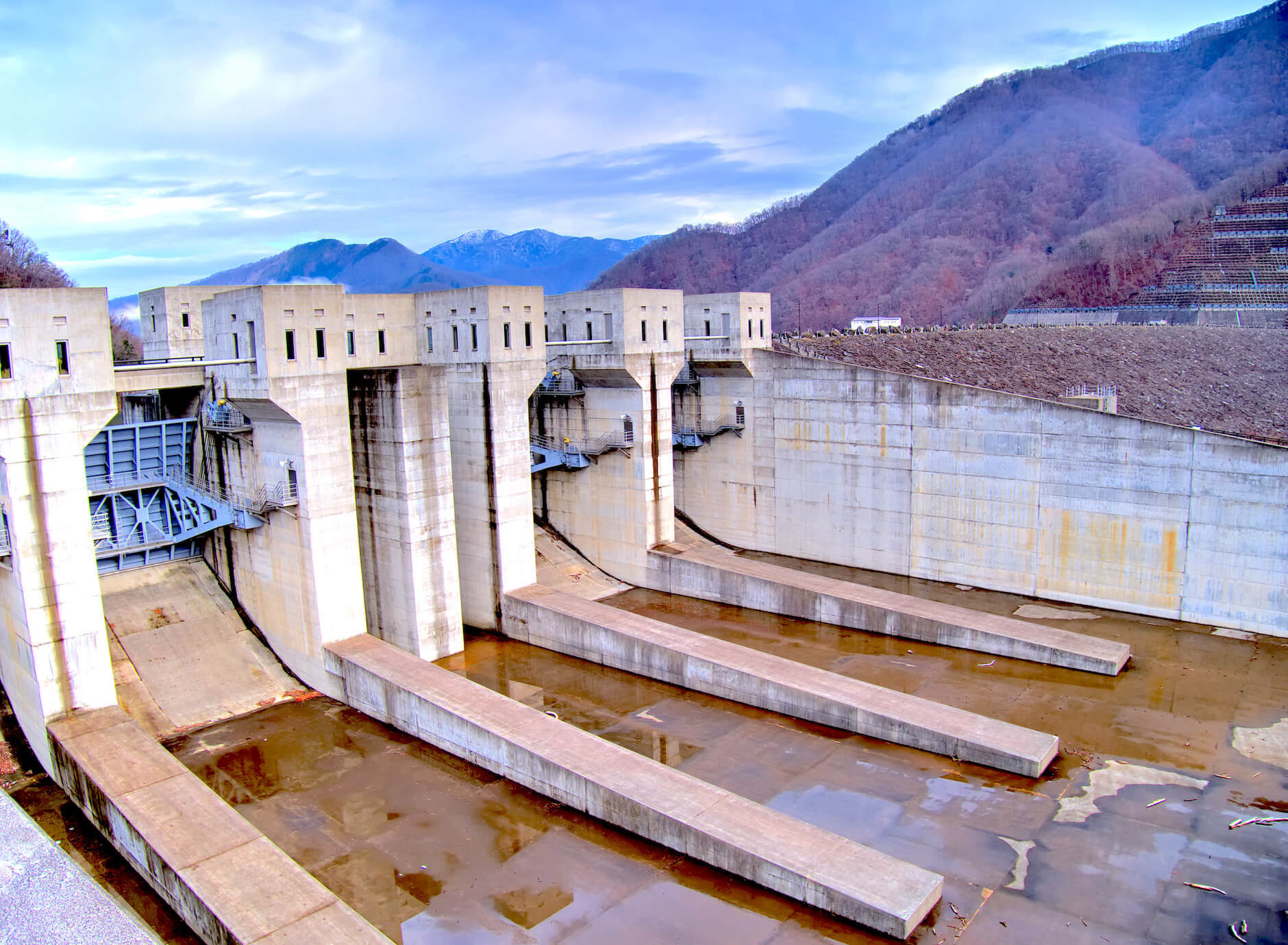 Dam Travel・ダイナミックな絶景を体感！巨大ダムをめぐる夏の旅 ～ TRAVEL│Harmony NEWS